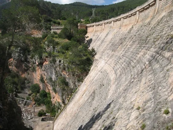 Foto de la presa de Tranco de Beas