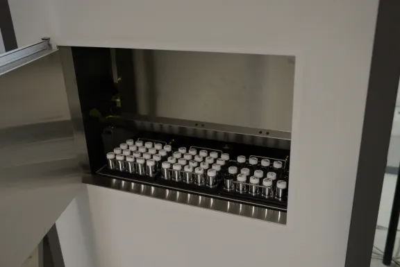 Viales de centelleo preparados para la medida de la actividad de tritio en muestras de agua