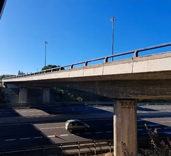 Primer puente sobre el que se actuará en este Encargo.