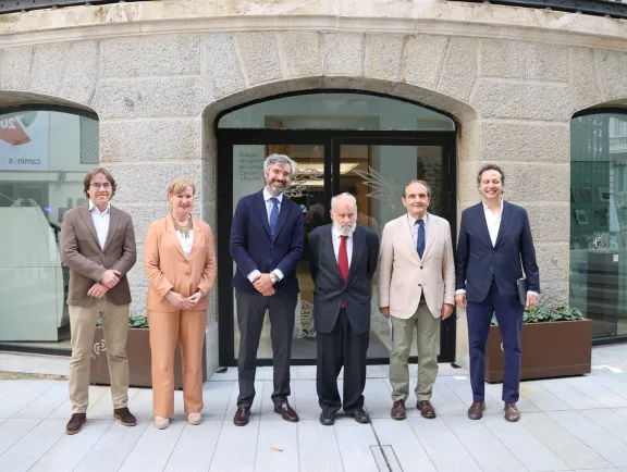 Firma Cesión Fondo Leonardo Fernández Troyano