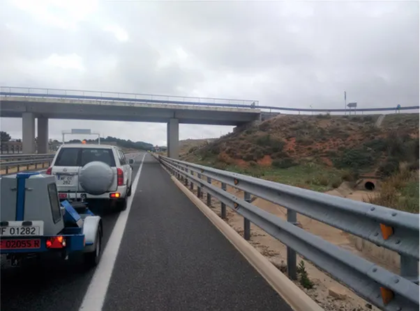 Equipo de CEDEX efectuando trabajos