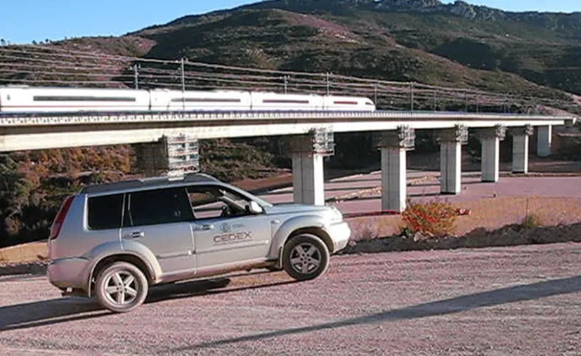 Foto de un viaducto instrumentado