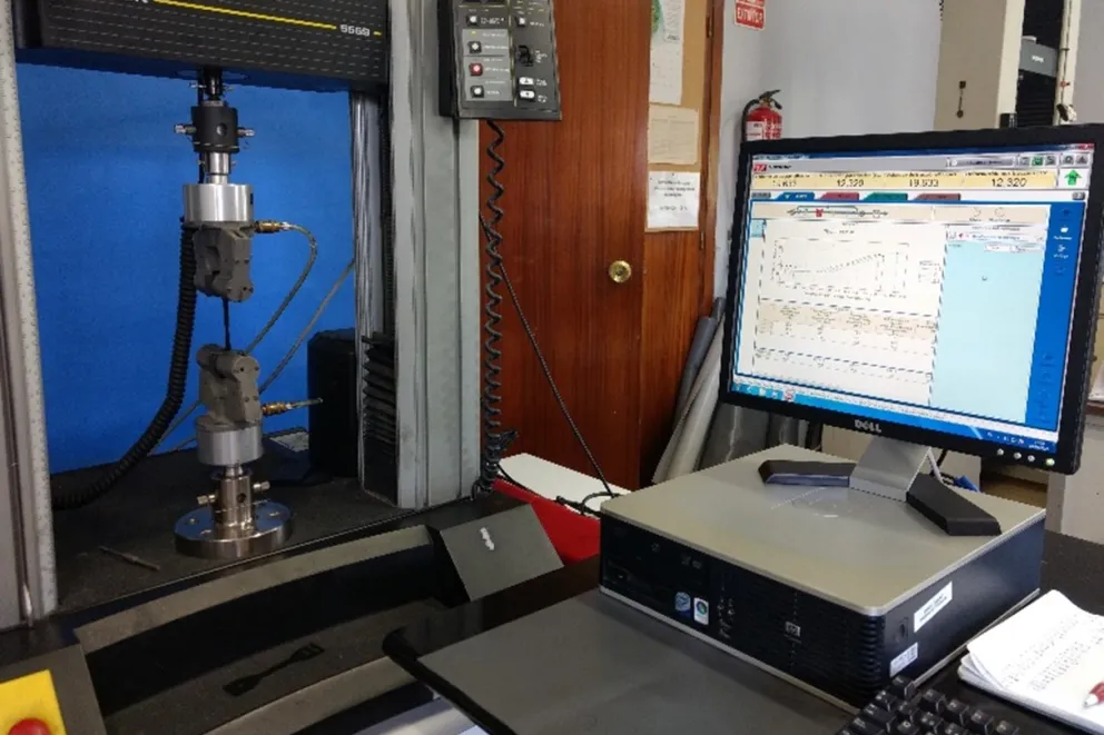 Foto máquina universal