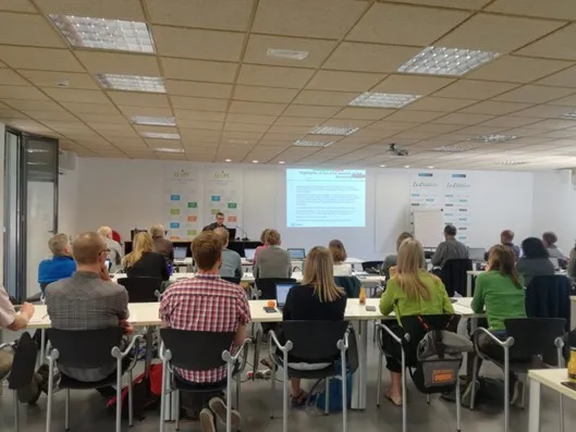 Participantes en un aula