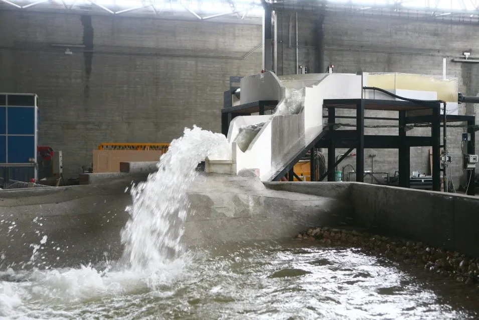 Modelo físico de la presa de Angostura