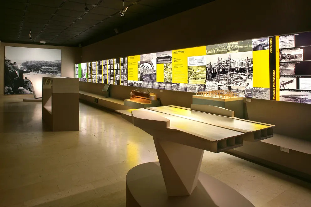 Exposición Carlos Fernández Casado