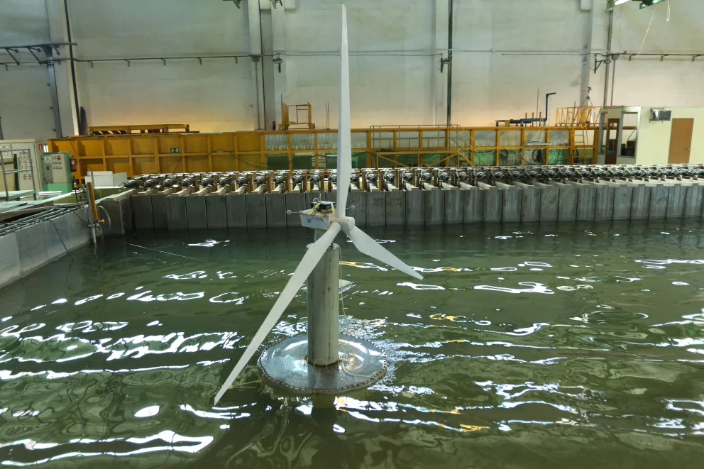 Estudio de estructuras marítimas singulares. Eólica marina