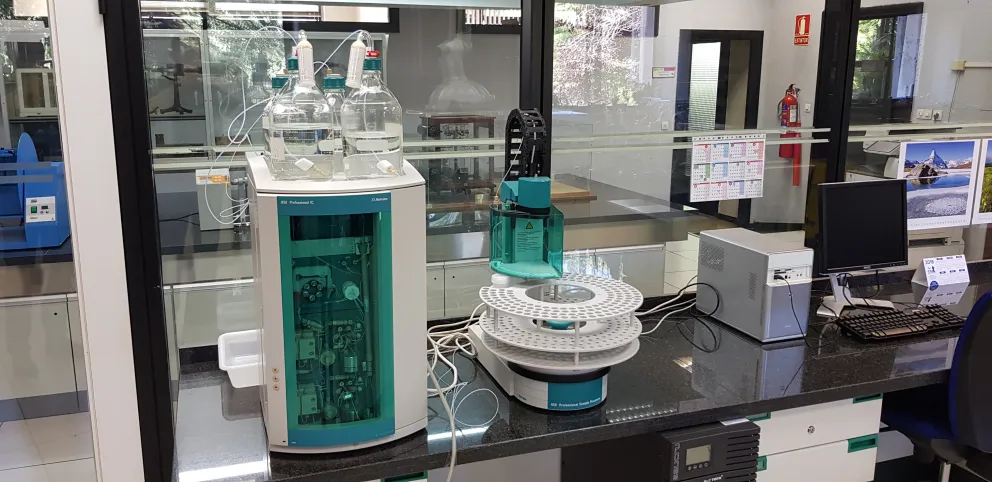 Cromatógrafo iónico