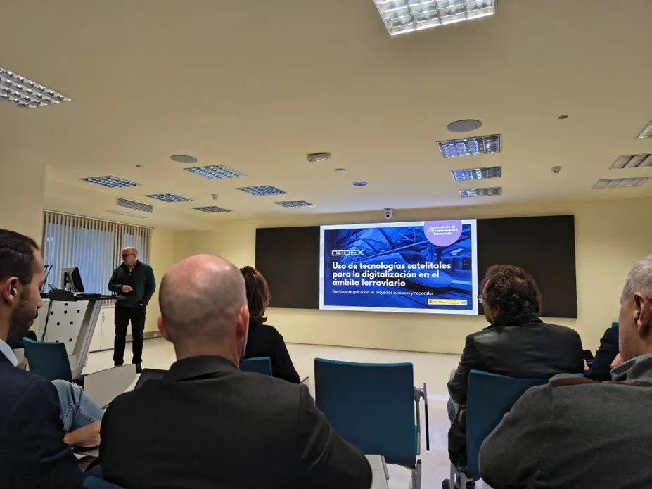 Ponencia del CEDEX en la reunión movilidad I+D+i MITMS