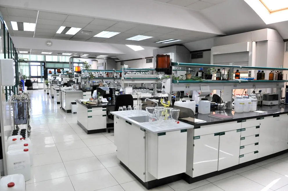 Visita del Laboratorio de Isotópicas del CETA