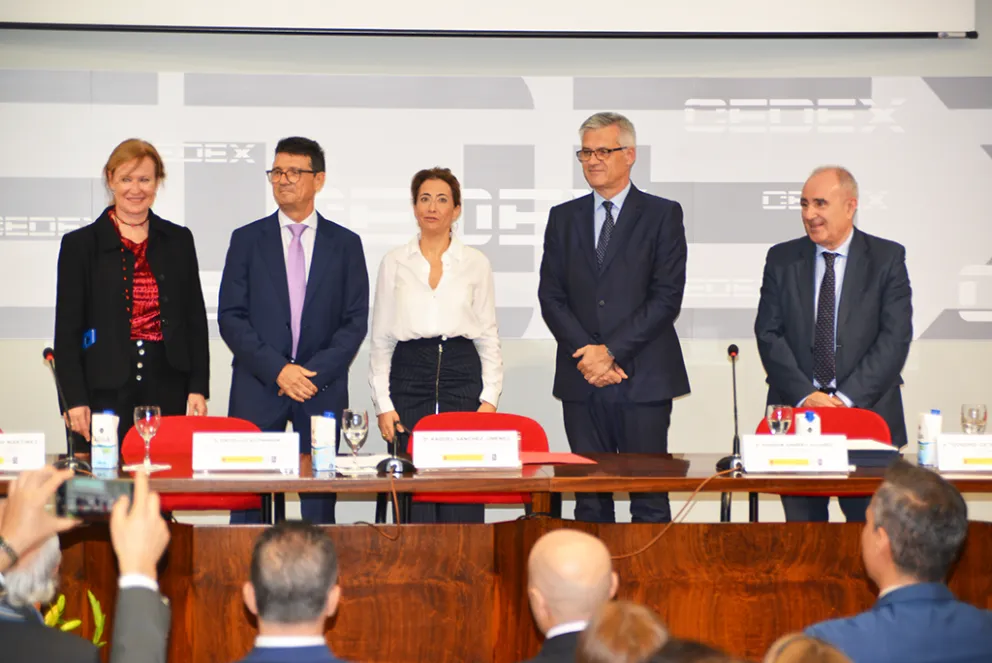 Mesa presidencial en la entrega del PNIC 2023