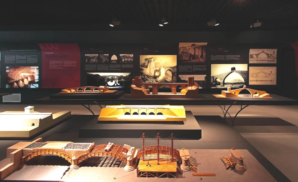 Exposición Puentes Arco en España