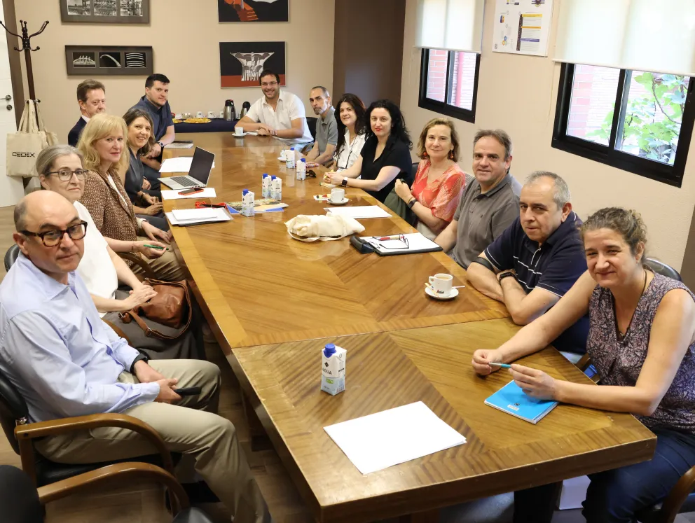 Visita del Instituto Geológico y Minero (IGME) al CEDEX
