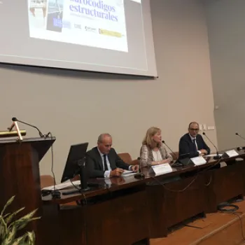Mesa inaugural de la jornada