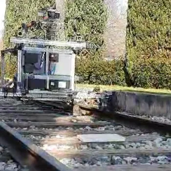 Carro autónomo sobre vía 