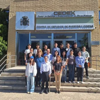 Estudiantes de la Universidad de Tsinghua (China) visitan el CEPYC