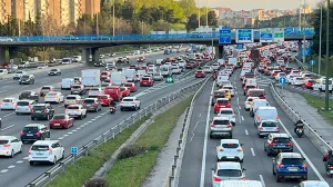 Tráfico denso en carretera M-30